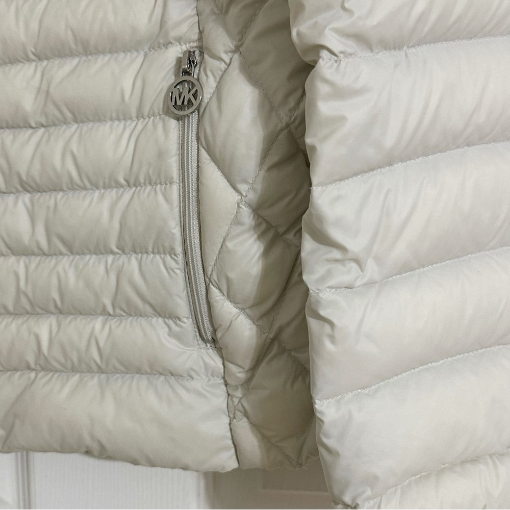 Michael Kors Packable Down Puffer Jacket Women’s L Beige Lightweight Zip - Picture 6 of 10